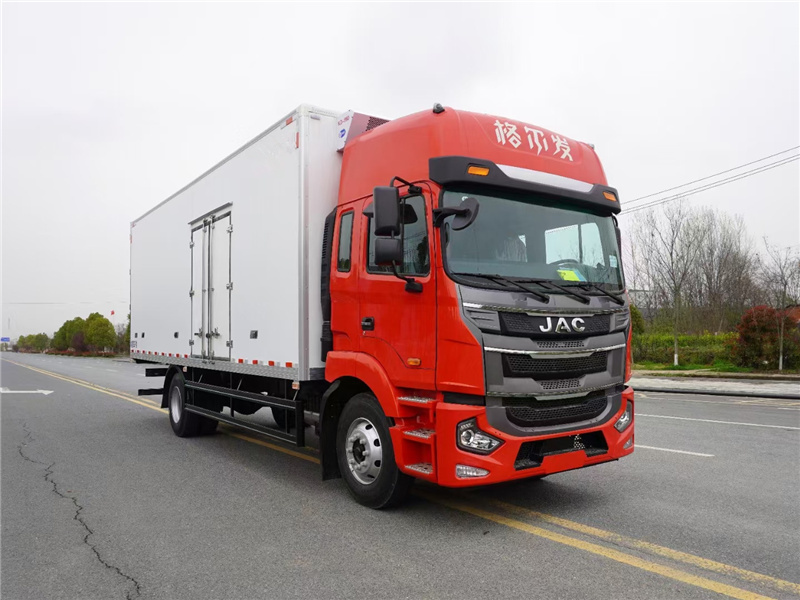 江淮格爾發A5x(高頂雙臥)冷藏車